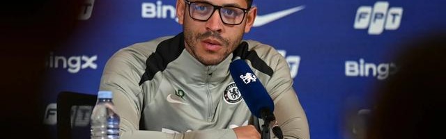 世界杯赛程-迪尼：罗塞尼尔总想保持优雅得体的形象，这无法获得球迷拥戴