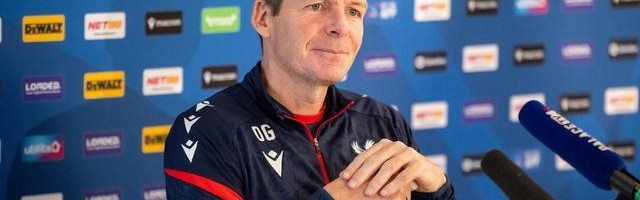 足球新闻-格拉斯纳：蓝军边锋很难防，埃斯特旺、加纳乔等人速度非常快